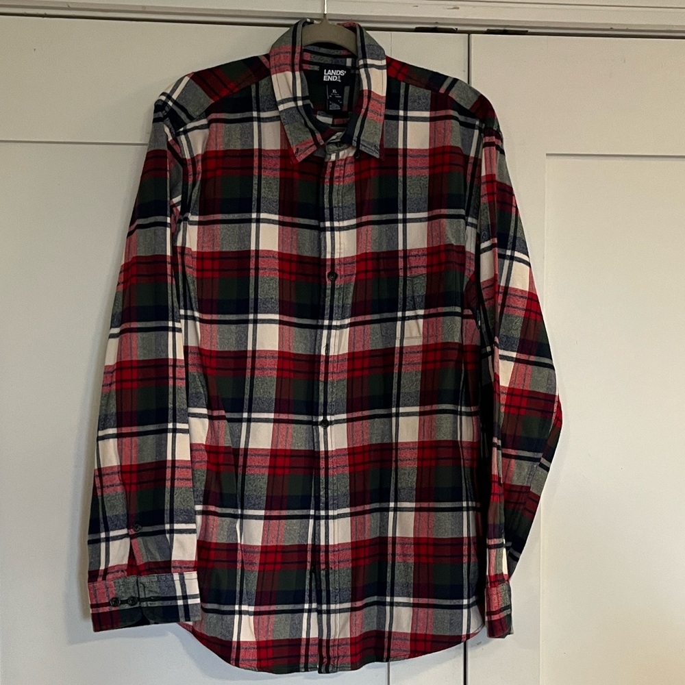 Lands' End Men's Multicolor Plaid Shirt.